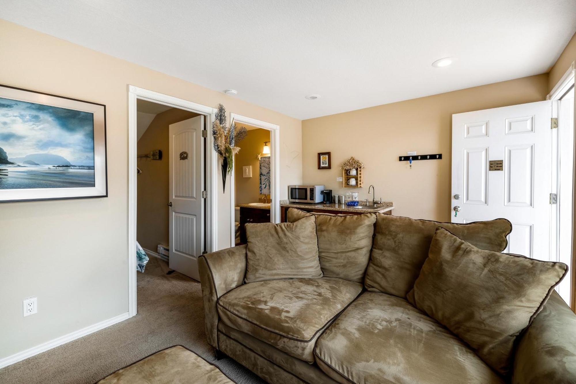 Captain'S Quarters And Cabins Depoe Bay Habitación foto