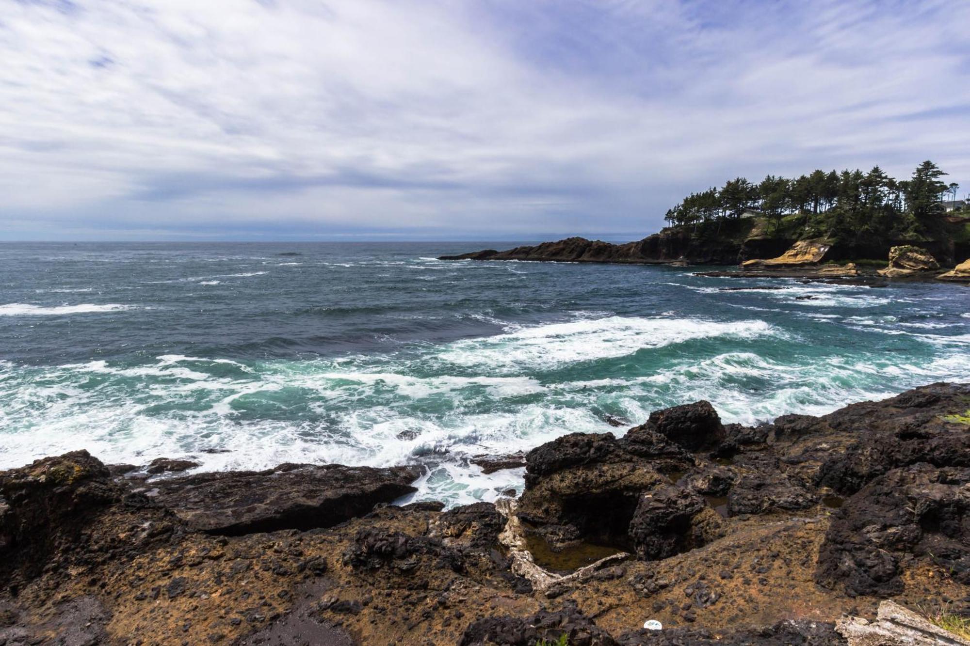 Captain'S Quarters And Cabins Depoe Bay Habitación foto