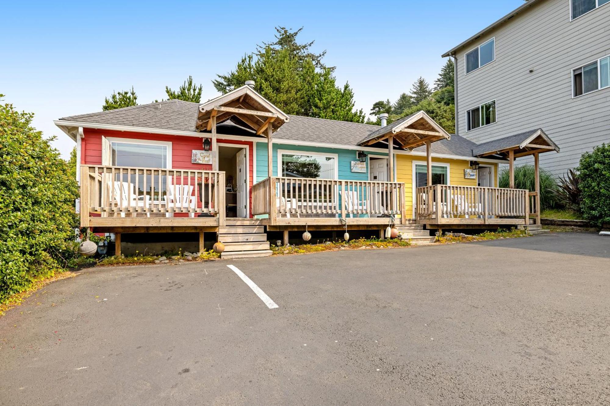 Captain'S Quarters And Cabins Depoe Bay Habitación foto