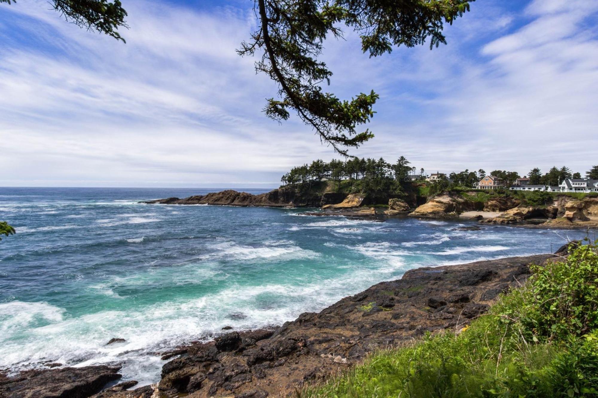 Captain'S Quarters And Cabins Depoe Bay Habitación foto